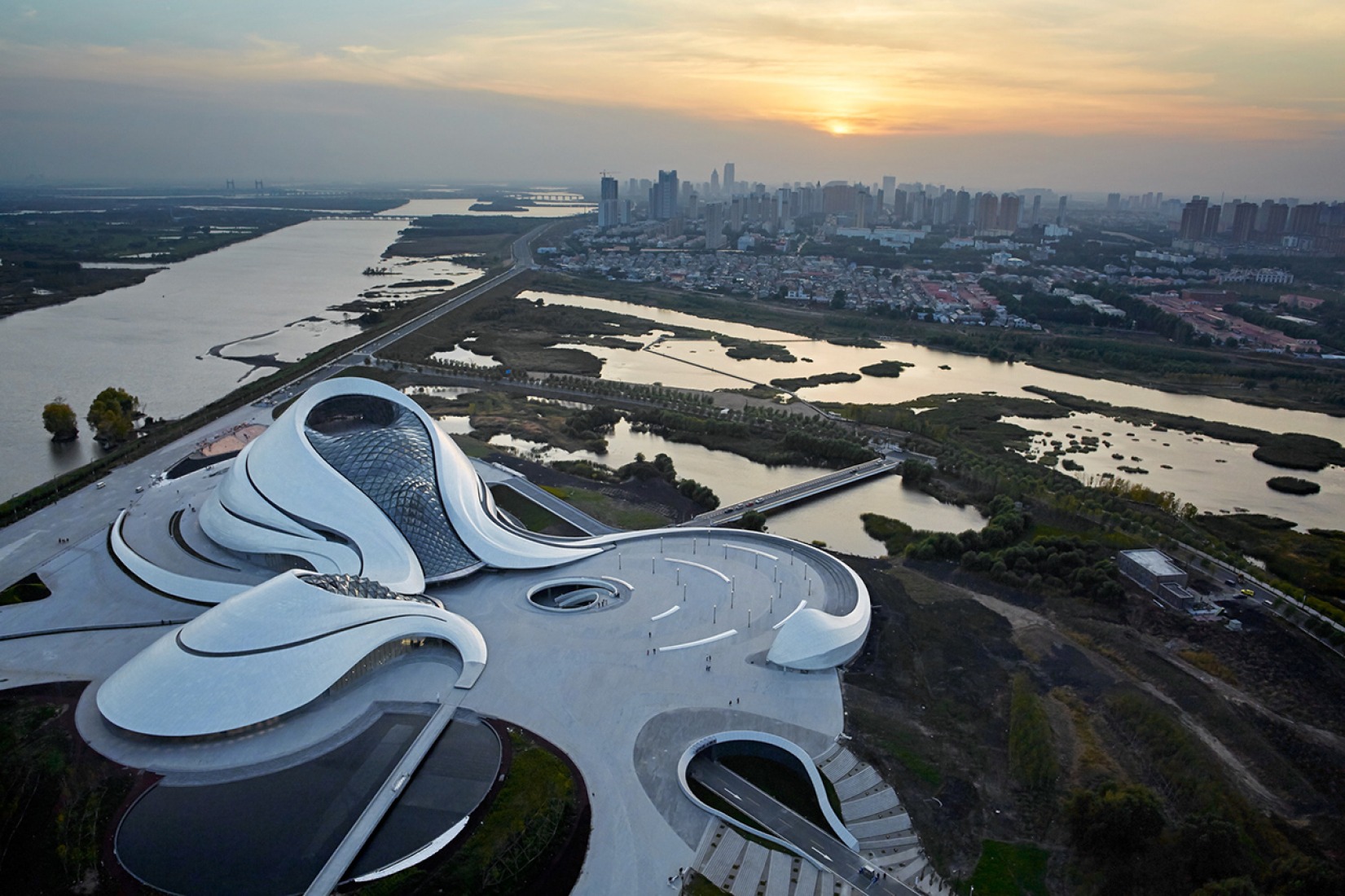 Overview. Harbin Opera House by MAD Architects. Photography @ Hufton+Crow.