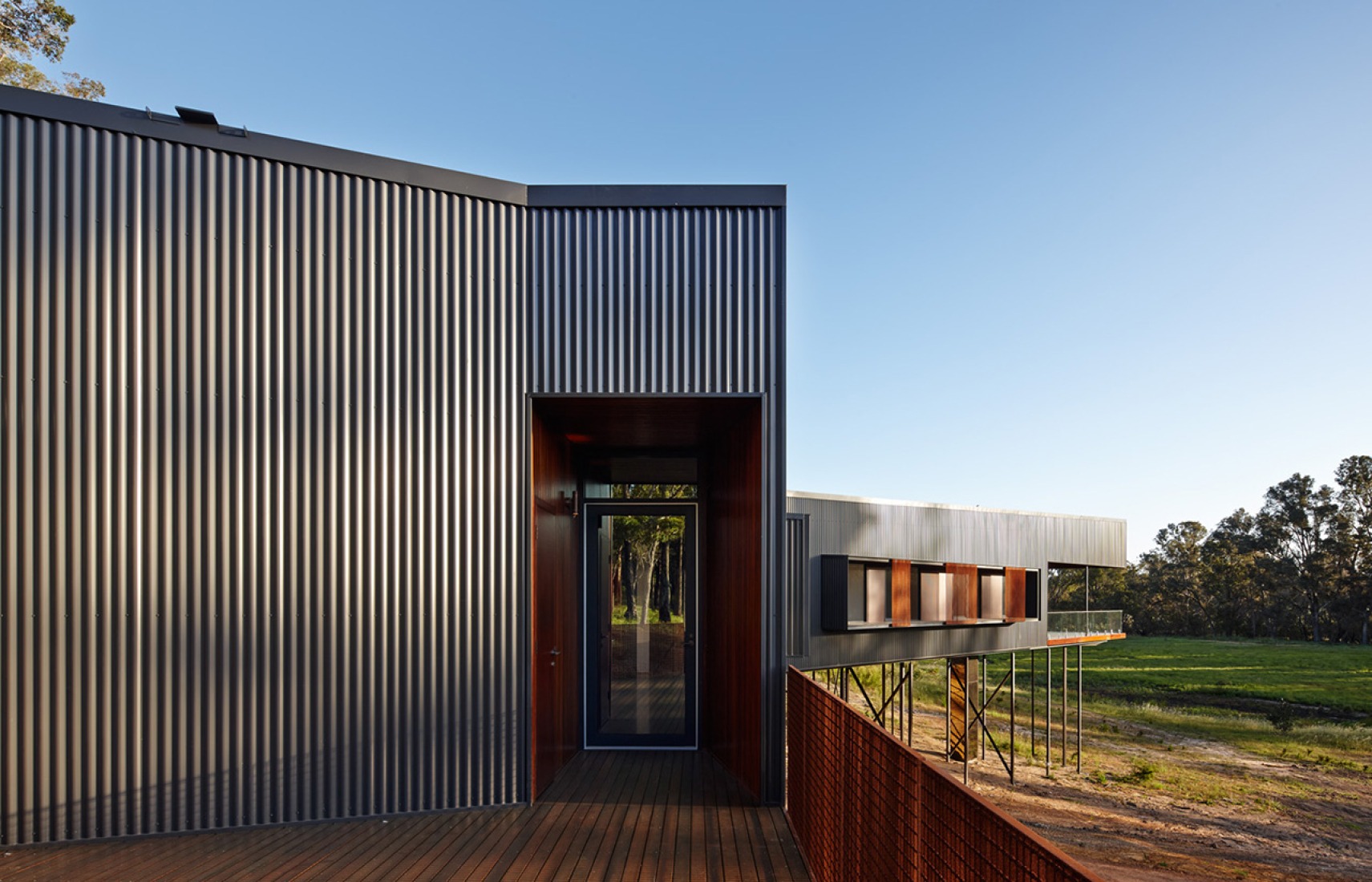 Casa de vacaciones en Nannup por Iredale Pedersen Hook arquitectos. Fotografía © Peter Pennetts.