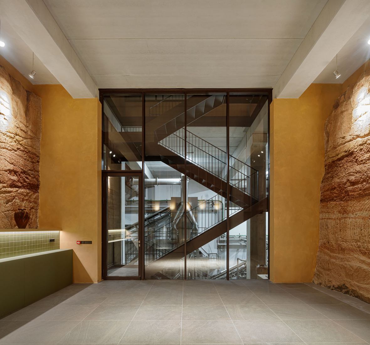El Trull CV_ Una almazara entre olivos por Alventosa Morell Arquitectes. Fotografía por Adrià Goula.