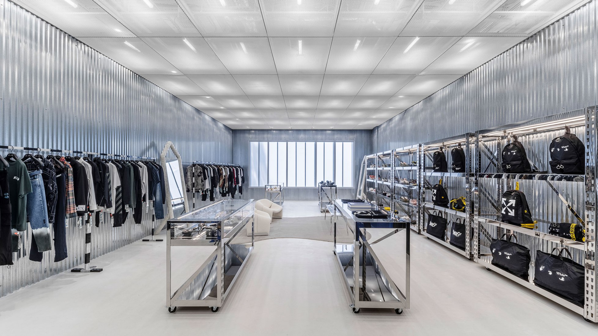 Off-White Miami c/o Virgil Abloh™ y AMO. Fotografía por Off-White