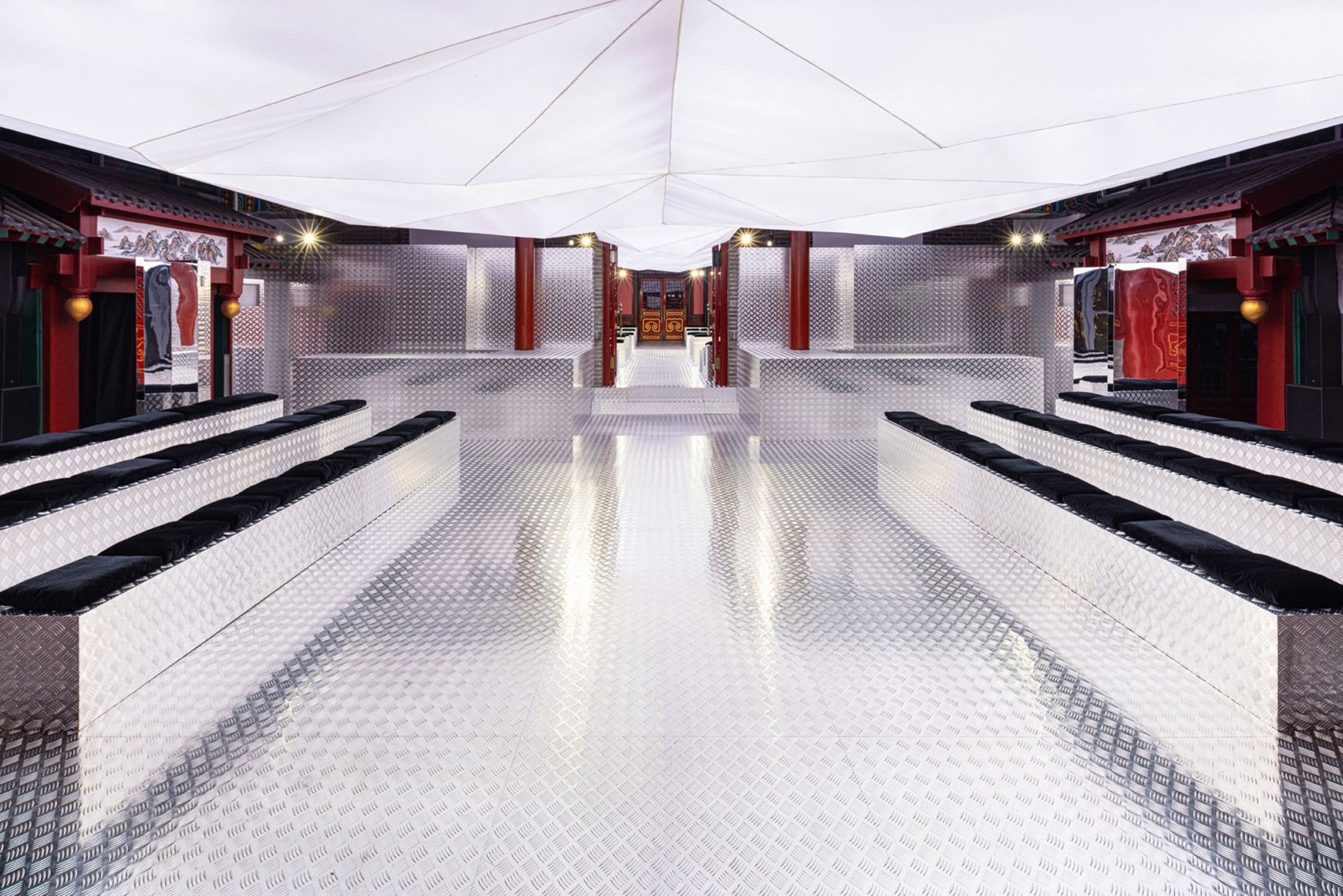 Prada FW22 Men’s and Women’s Show by OMA. Photograph courtesy of Prada.