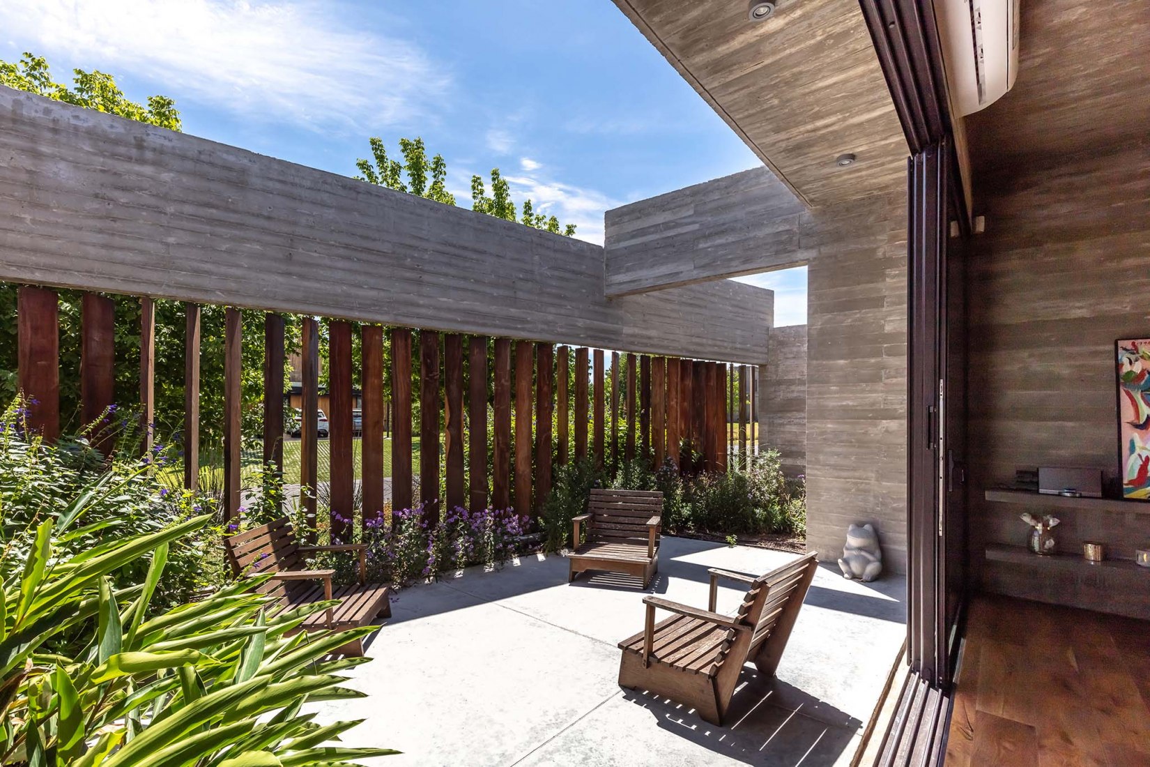 Pilará House by Besonías Almeida architects. Photograph by Federico Kulekdjian
