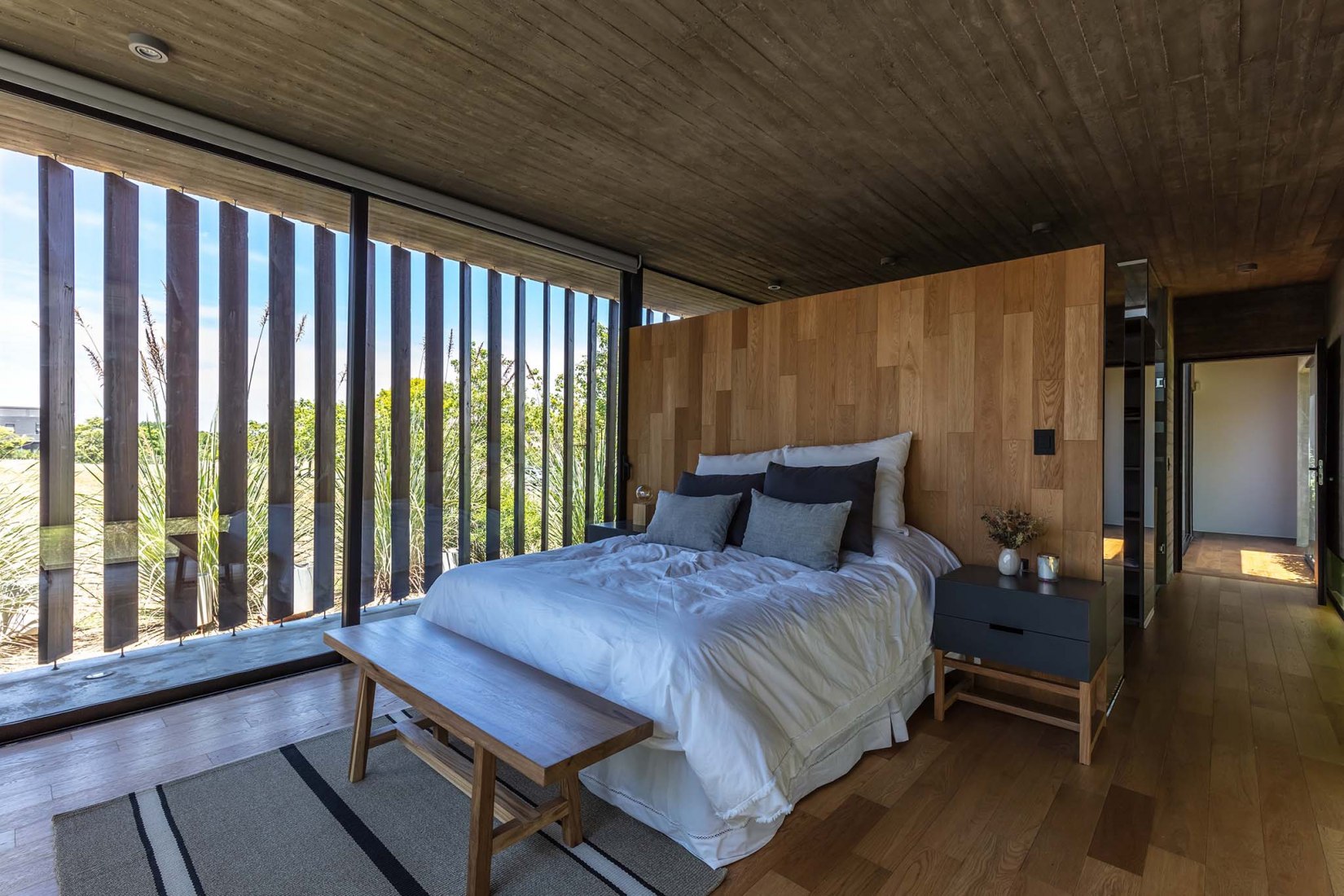 Pilará House by Besonías Almeida architects. Photograph by Federico Kulekdjian