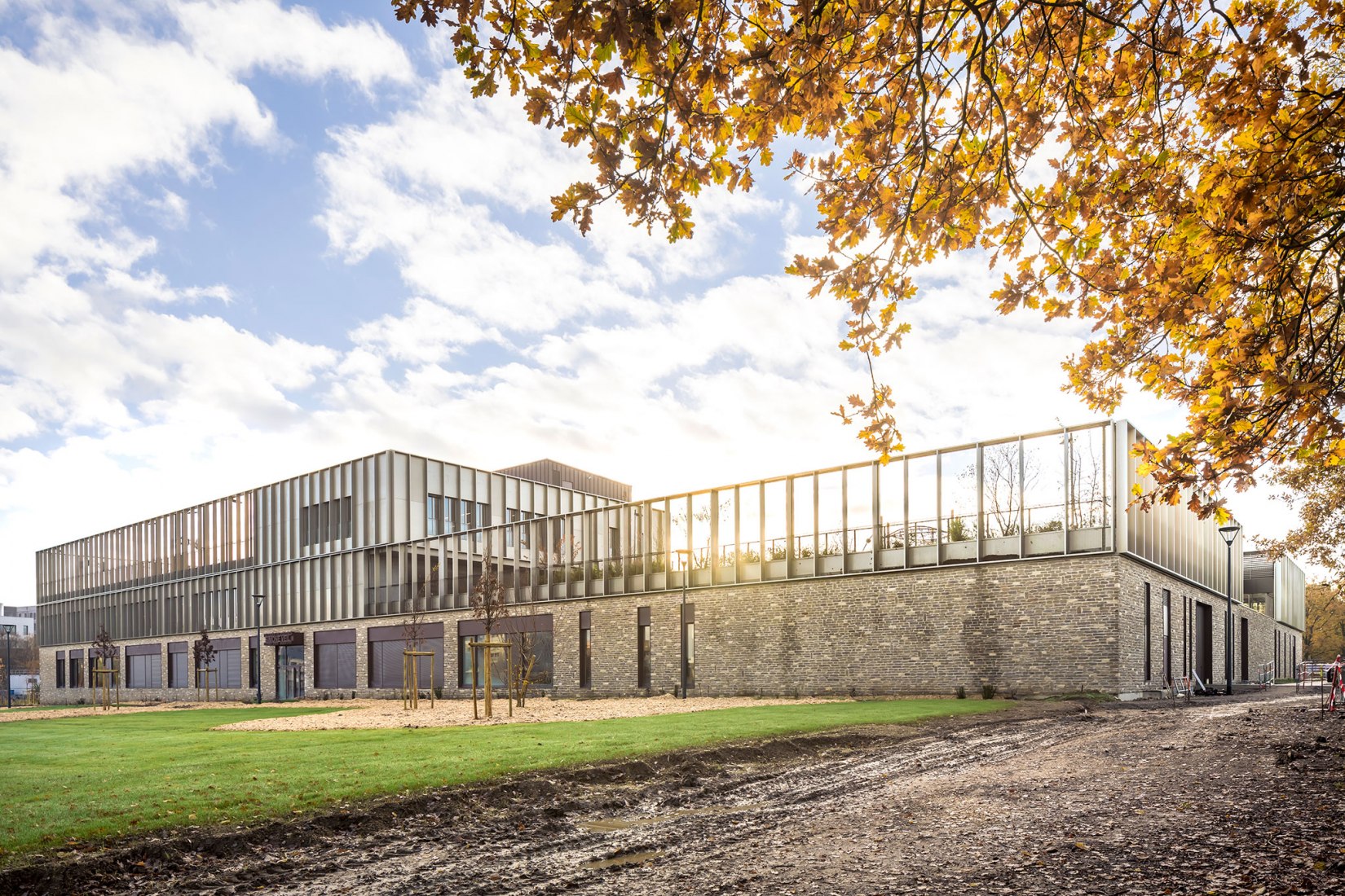 Grande Prairie educational centre by Brenac & Gonzalez & Associés. Photography by Sergio Grazia.