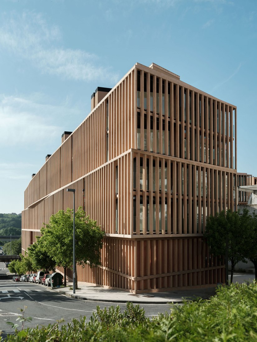 Cornes Espacio Residencial por Carbajo Barrios. Fotografía por Luis Díaz Díaz.