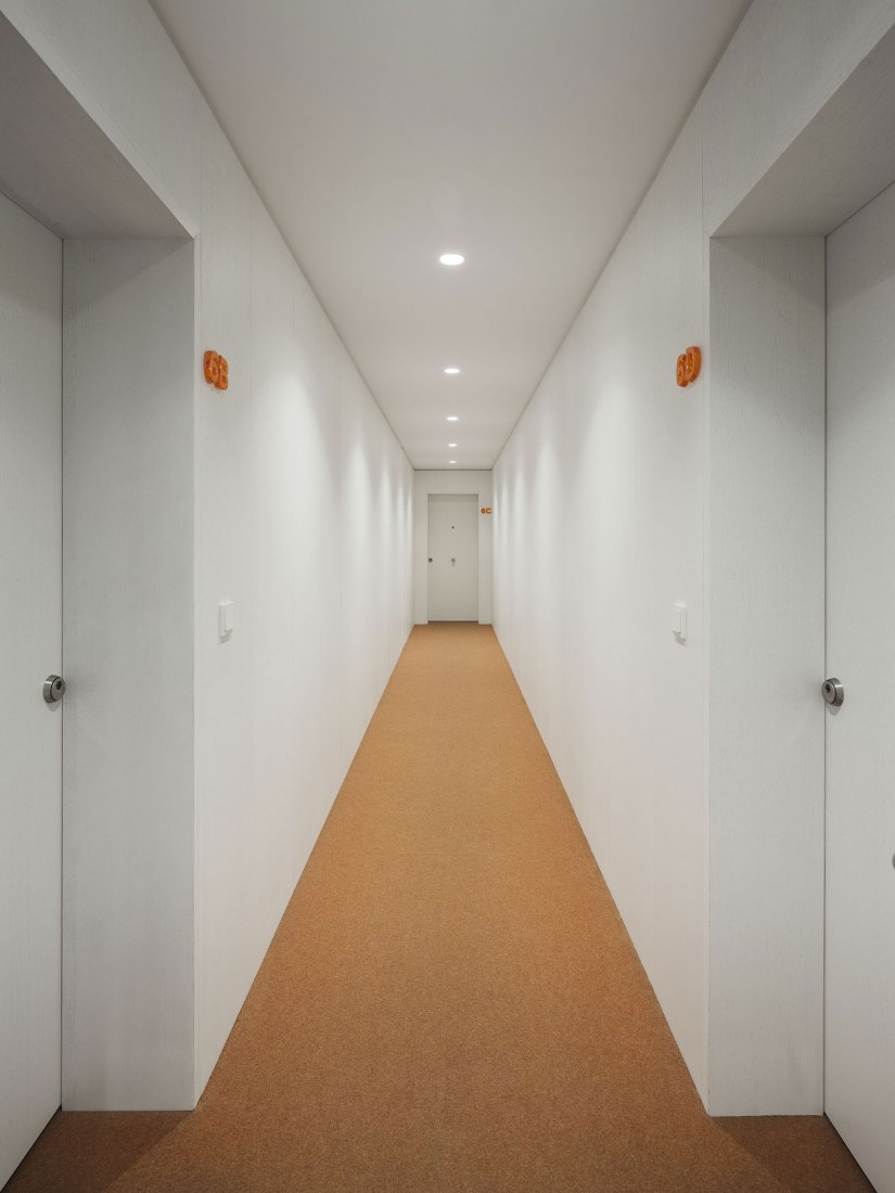 Cornes Espacio Residencial por Carbajo Barrios. Fotografía por Luis Díaz Díaz.