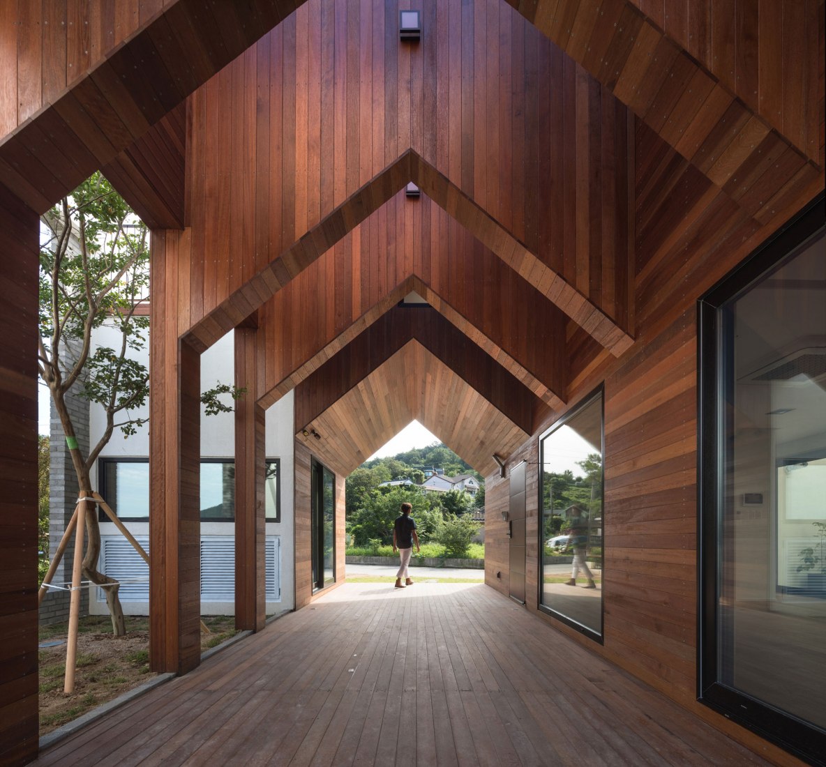 Hastial. Casa Manhwarican por Rieuldorang Atelier. Fotografía por Yoon Joonhwan Hastial. Casa Manhwarican por Rieuldorang Atelier. Fotografía por Yoon Joonhwan