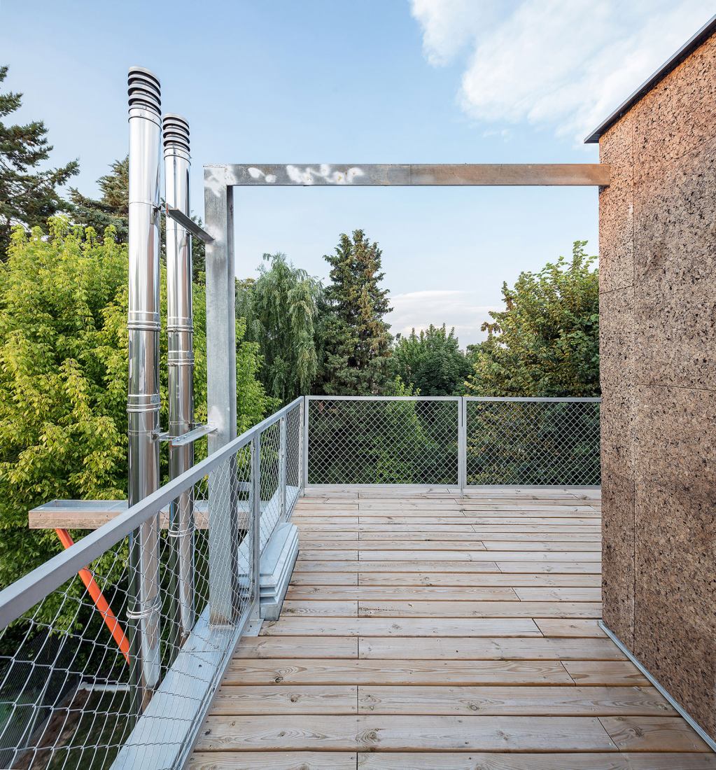 Casa Pádel por Nuñez Ribot Arquitectos Asociados SL. Fotografía por Montse Zamorano.