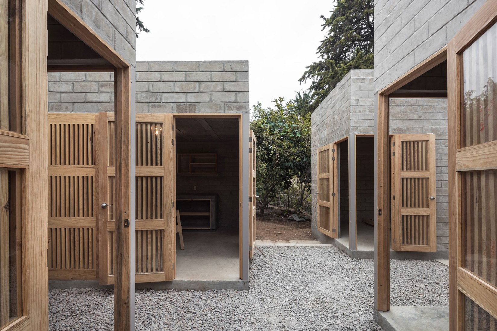 “Casa Rosario" by Dosa Studio + Rojkind Arquitectos. Photograph by Oscar Hernández & Zaickz Moz.
