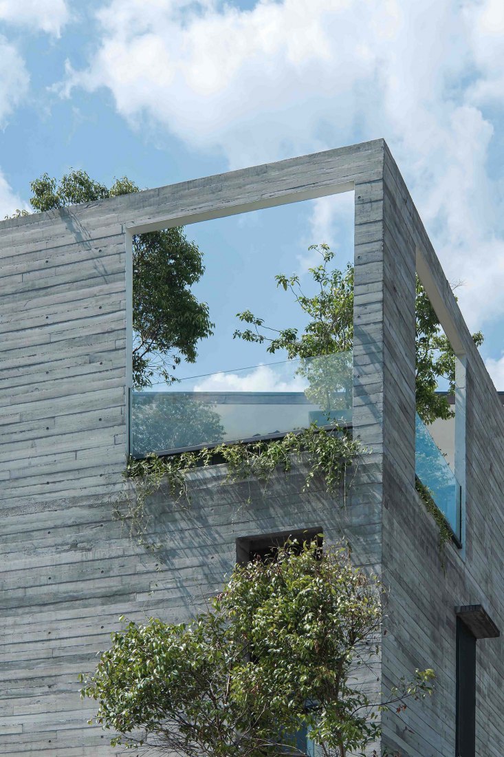 End-lot House by Eleena Jamil Architect. Photograph by David Yeow Photography