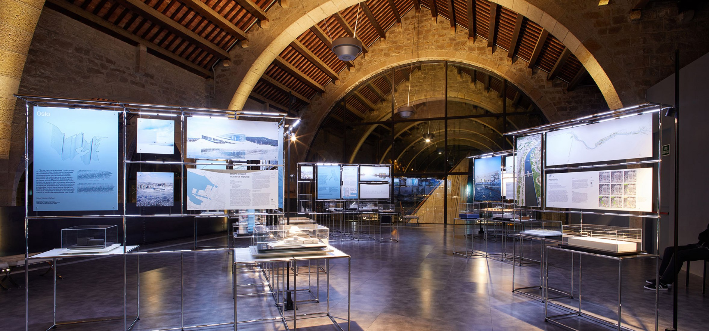 Architectures on the Waterfront, exhibition. Photograph by Pepo Segura, courtesy of Fundació Mies van der Rohe