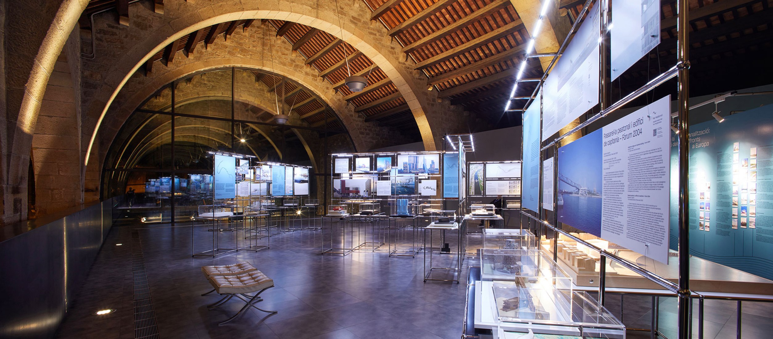Architectures on the Waterfront, exhibition. Photograph by Pepo Segura, courtesy of Fundació Mies van der Rohe