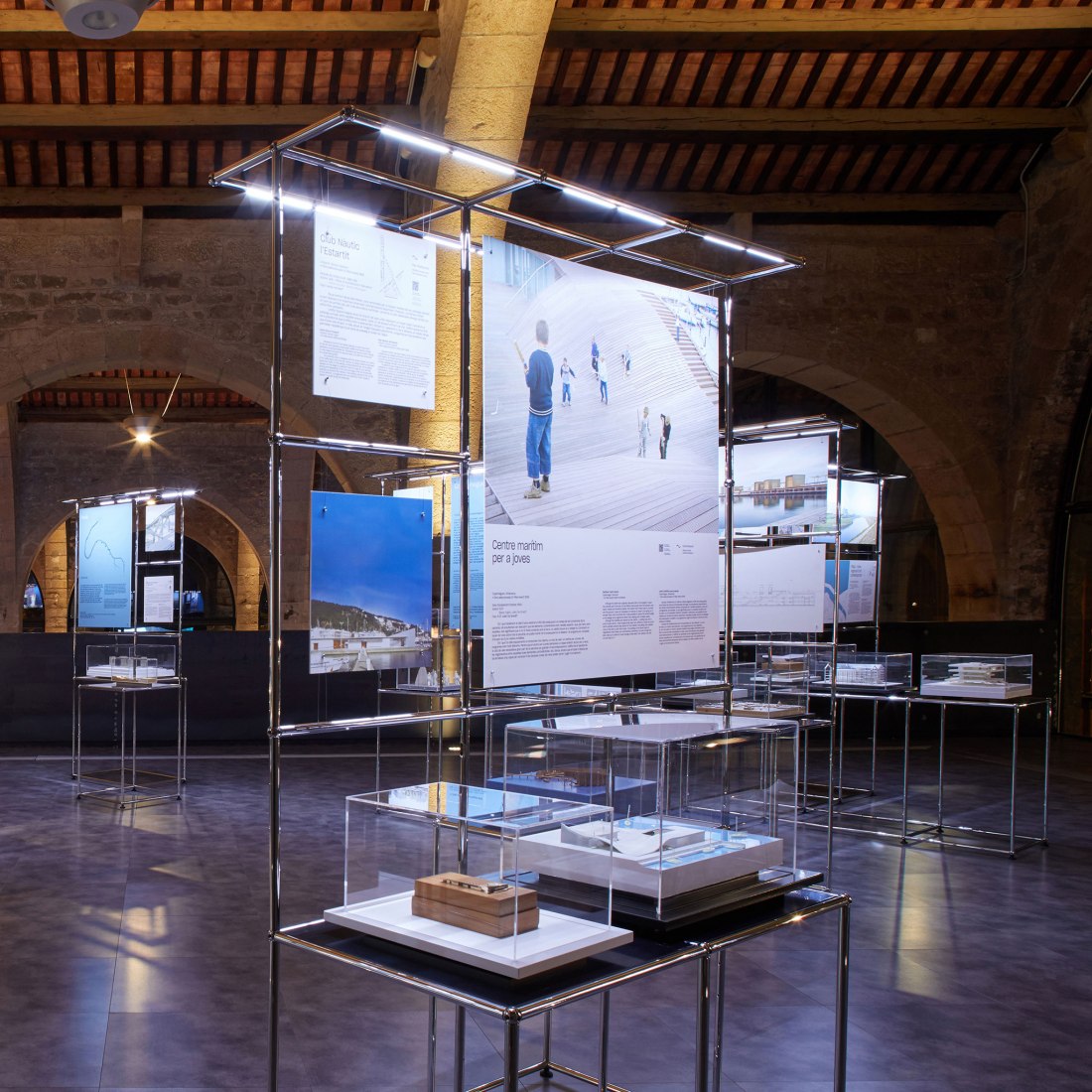 Architectures on the Waterfront, exhibition. Photograph by Pepo Segura, courtesy of Fundació Mies van der Rohe