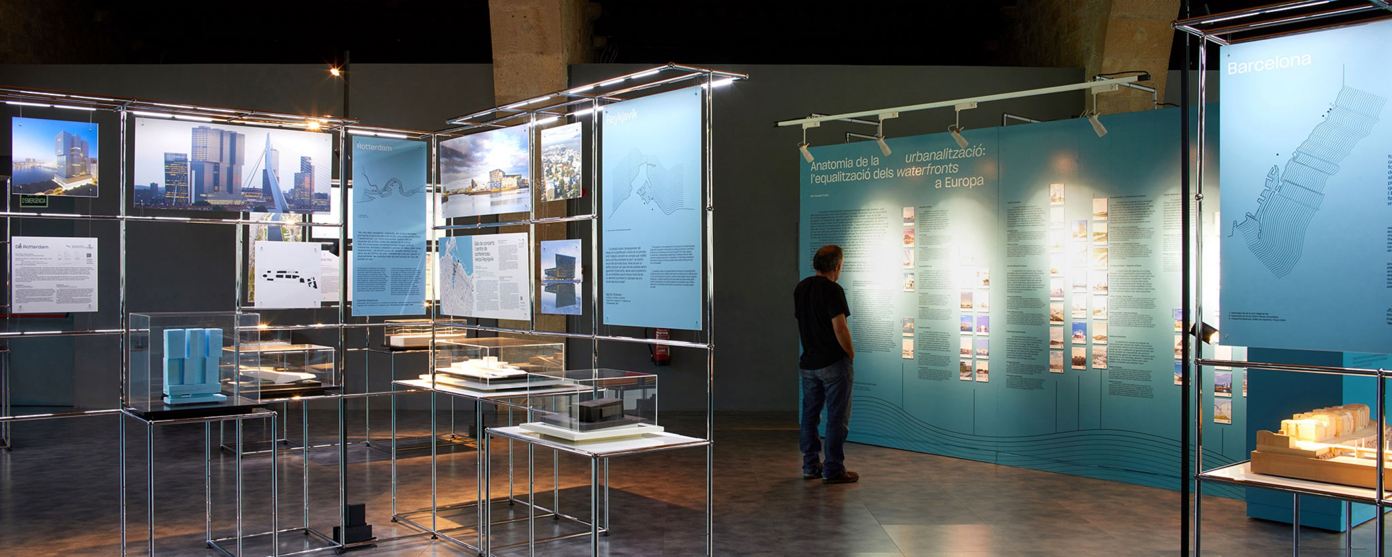 Architectures on the Waterfront, exhibition. Photograph by Pepo Segura, courtesy of Fundació Mies van der Rohe