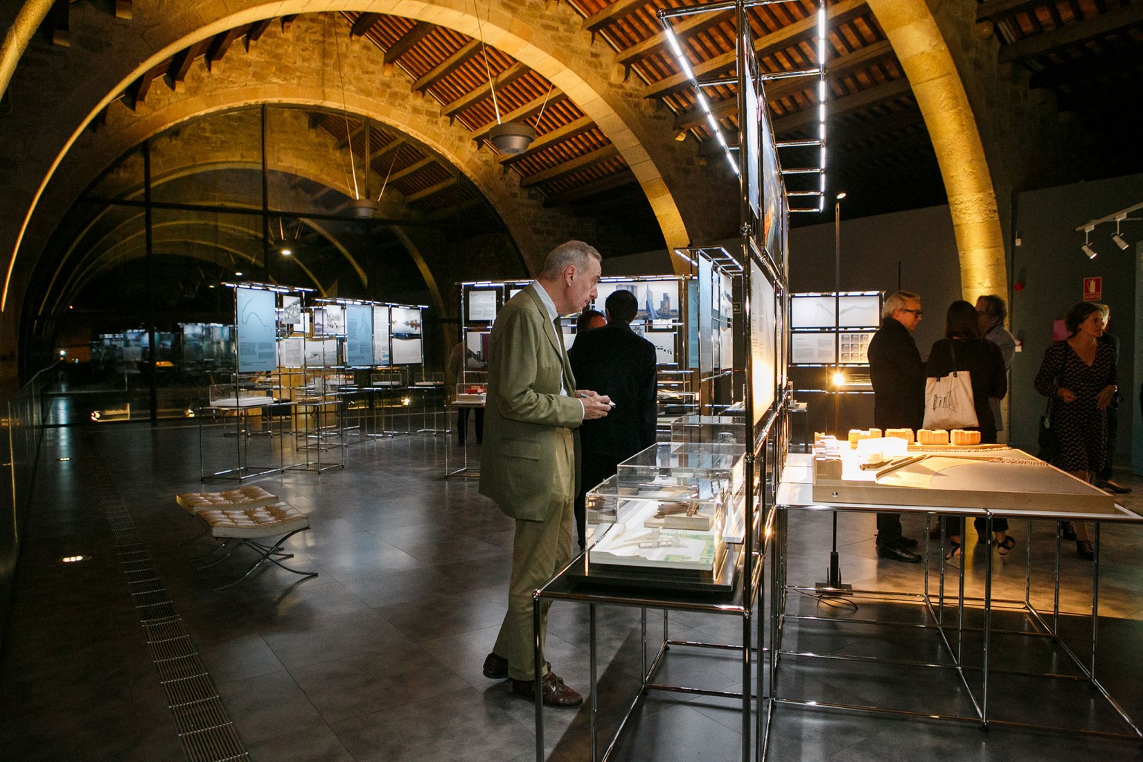 Architectures on the Waterfront, exhibition. Photograph by Anna Sala, courtesy of Fundació Mies van der Rohe