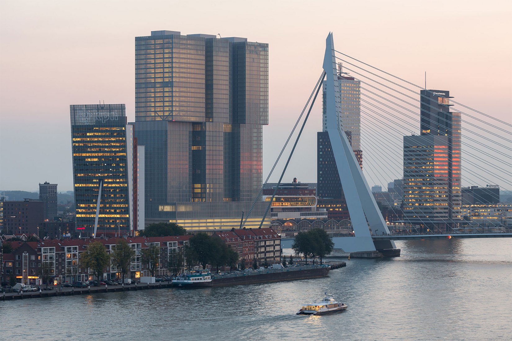 De Rotterdam by OMA. Photograph by Ossip van Duivenbode.