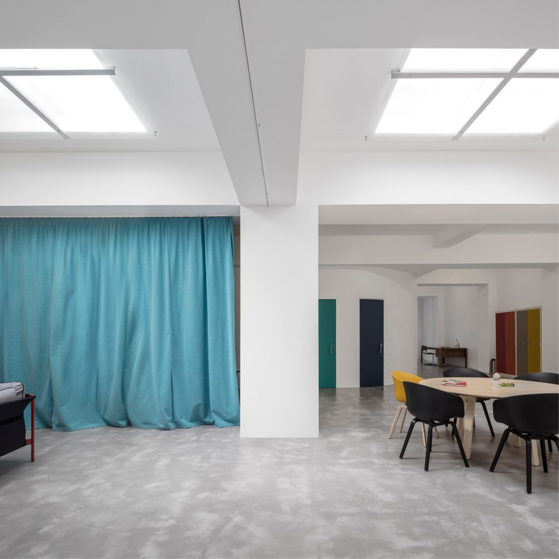 De garaje a vivienda por Fala Atelier. Fotografía © Fernando Guerra. FG+SG 