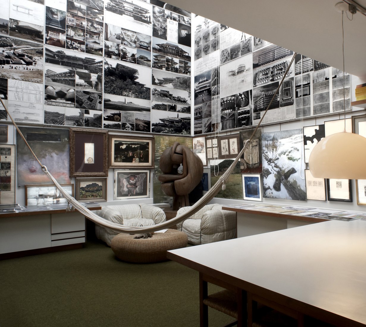 Fernando Higueras Foundation (1977). Photography by Fundación Fernando Higueras
