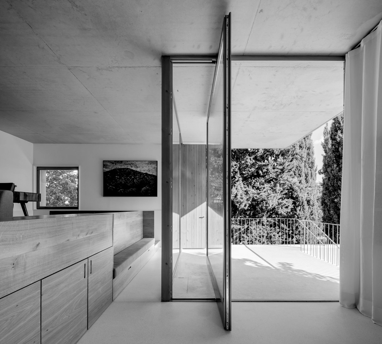 Casa en Restelo. Proyectos finalistas de la 63a edición de los Premios FAD de Arquitectura. Fotografía por Francisco Nogueira e Rui Cardoso.