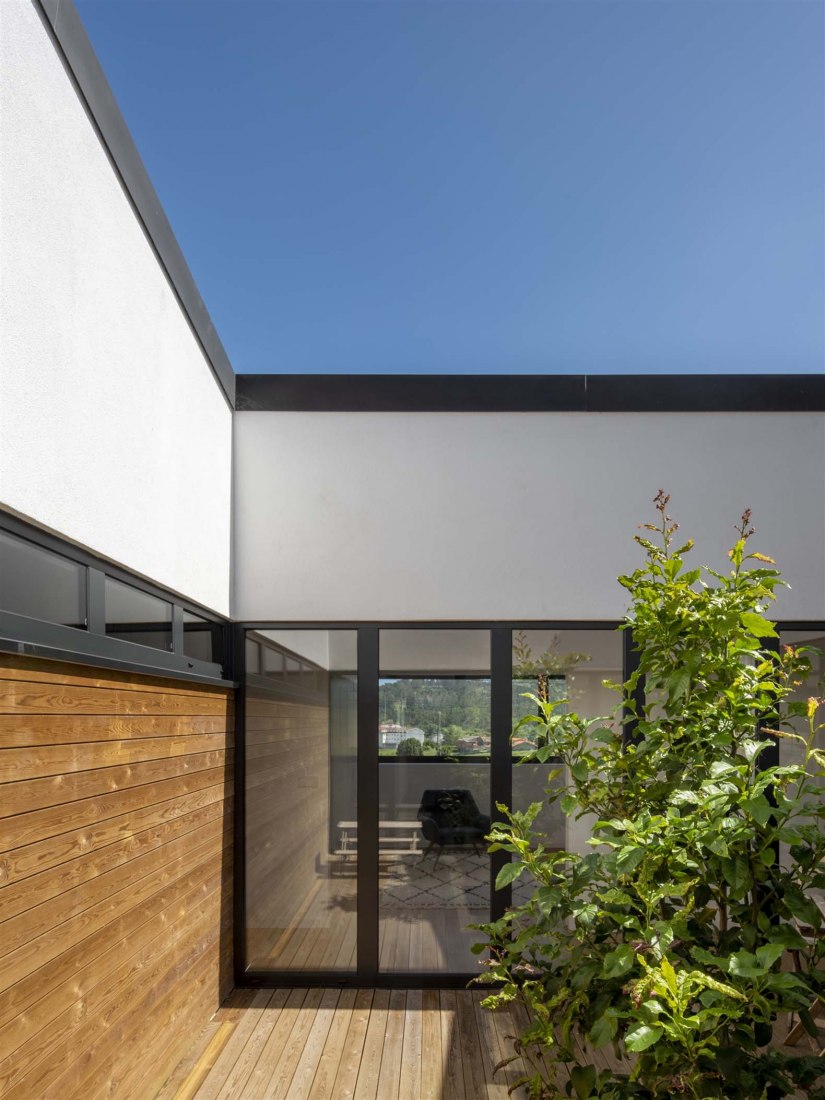 Single family house in Foxo by Flu-or. Photograph by Héctor Santos-Díez