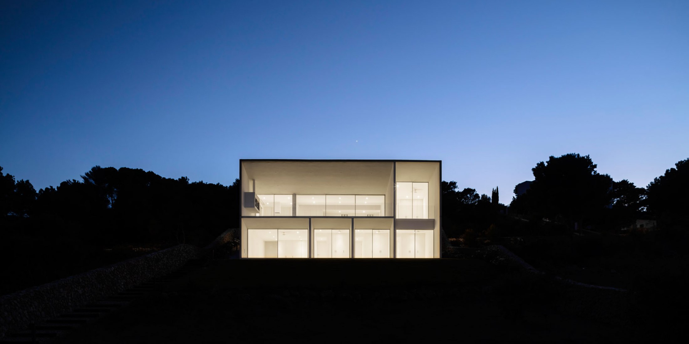 Frame House by Nomo studio. Photograph by Adrià Goula.
