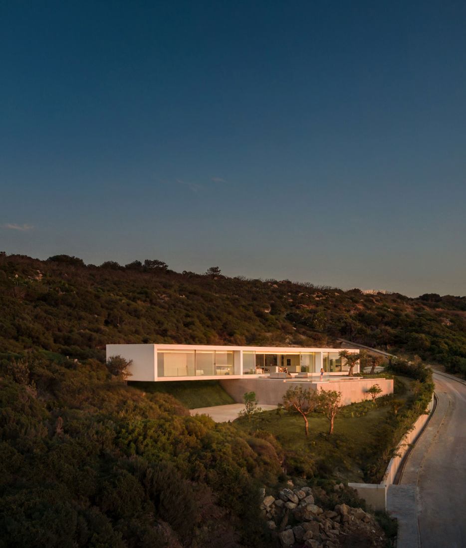 Casa en el aire por Fran Silvestre Arquitectos. Fotografía por Fernando Guerra.