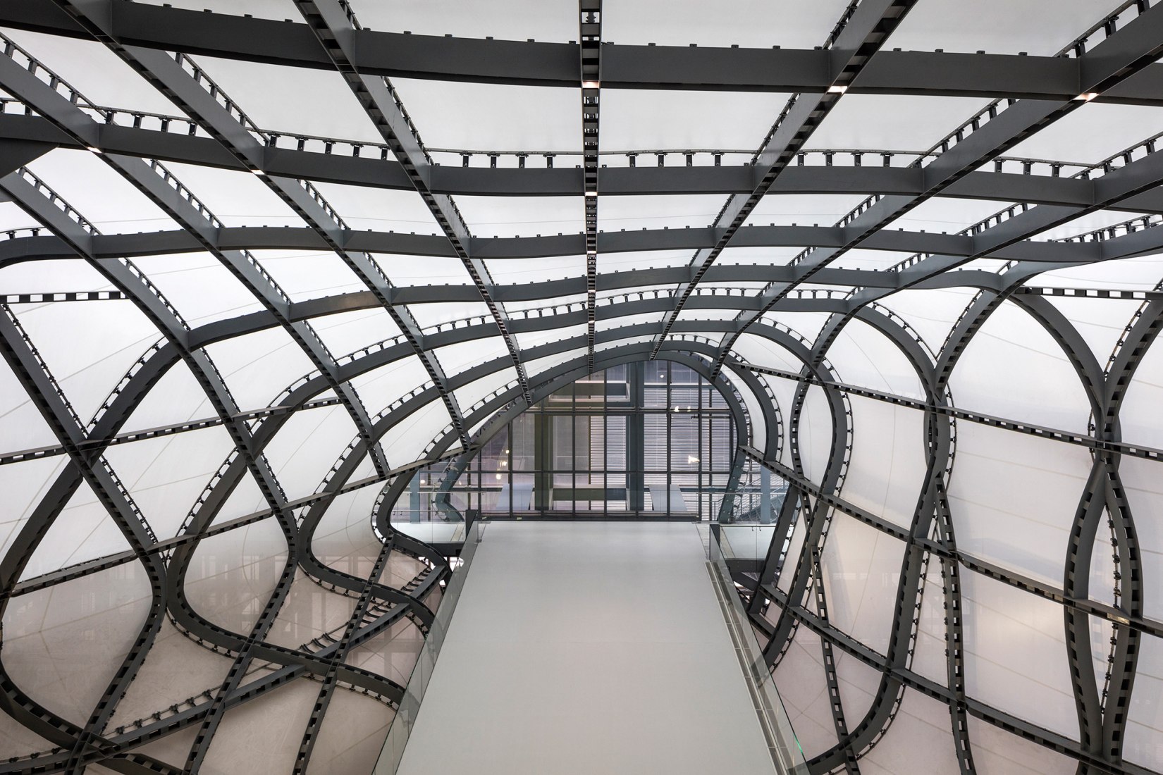New Rome /EUR Convention Centre and Hotel ‘the Cloud’ by Studio Fuksas. Photograph © Leonardo Finotti