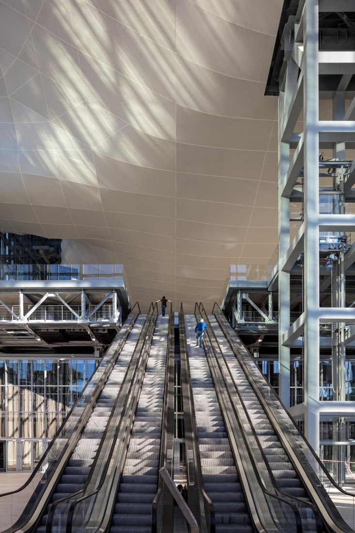 New Rome /EUR Convention Centre and Hotel ‘the Cloud’ by Studio Fuksas. Photograph © Leonardo Finotti