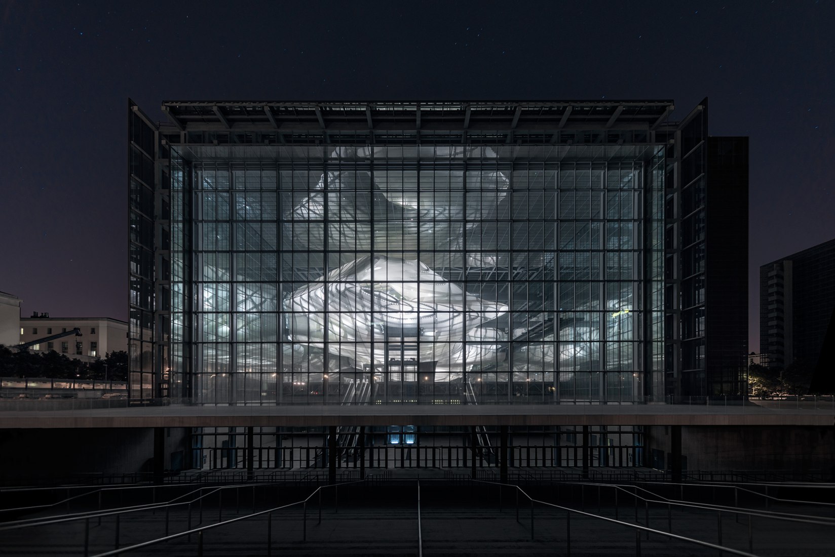 New Rome /EUR Convention Centre and Hotel ‘the Cloud’ by Studio Fuksas. Photograph © Maurizio Marcato