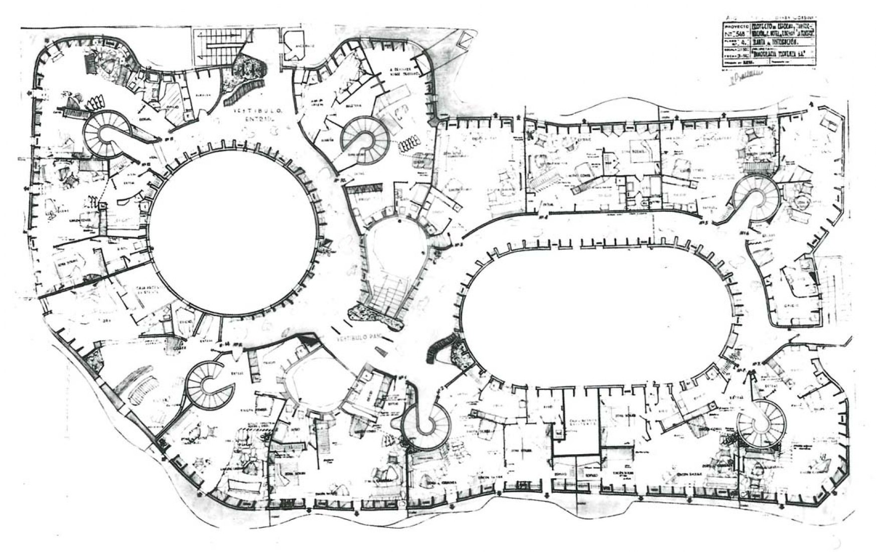 Attic floor plan. Rehabilitation of apartments by Barba Corsini. Architecture / Architecture 1953-1994. Joaquim Ruiz Millet, 1995