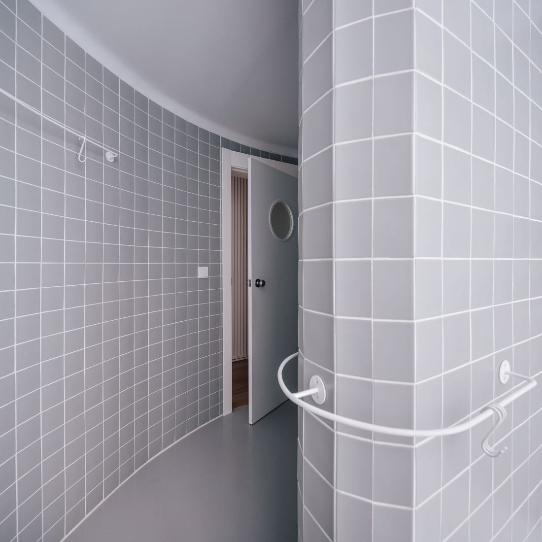 "Isabel la Catolica" House by Agustín Gor (GRX arquitectos). Photograph by ImagenSubliminal.