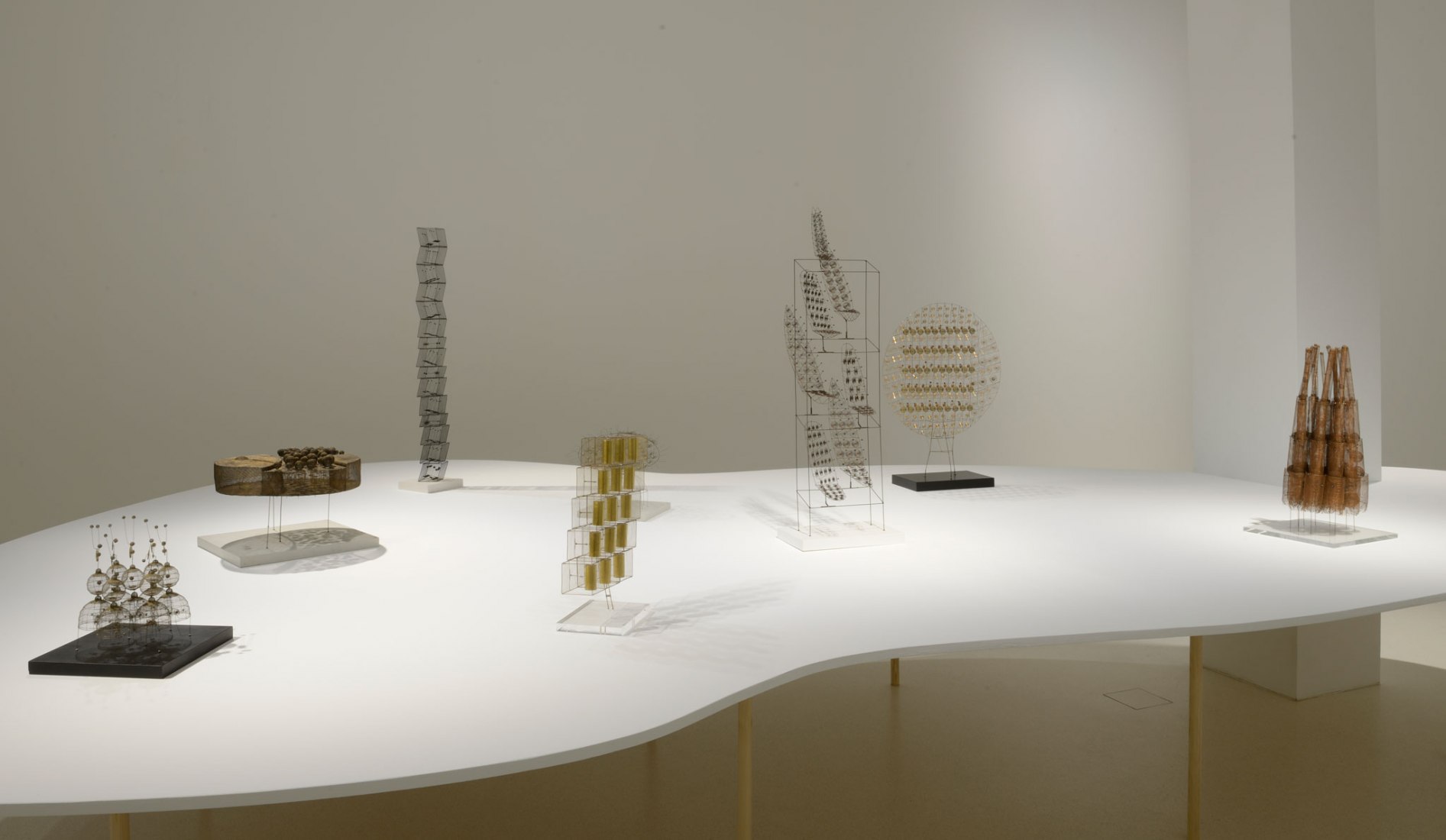 Installation view: Günter Haese, Sculptures. Image courtesy of Galería Elvira González.