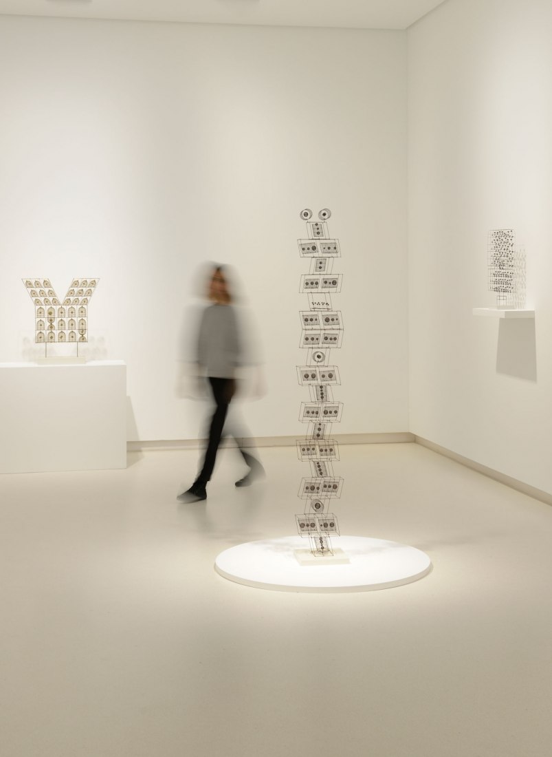 Installation view: Günter Haese, Sculptures. Image courtesy of Galería Elvira González.