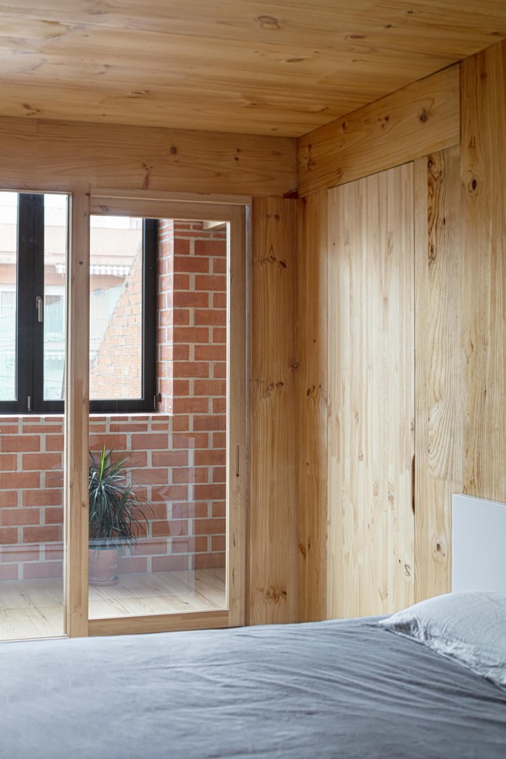 Casa 1721 por Harquitectes. Fotografía por Adrià Goula.