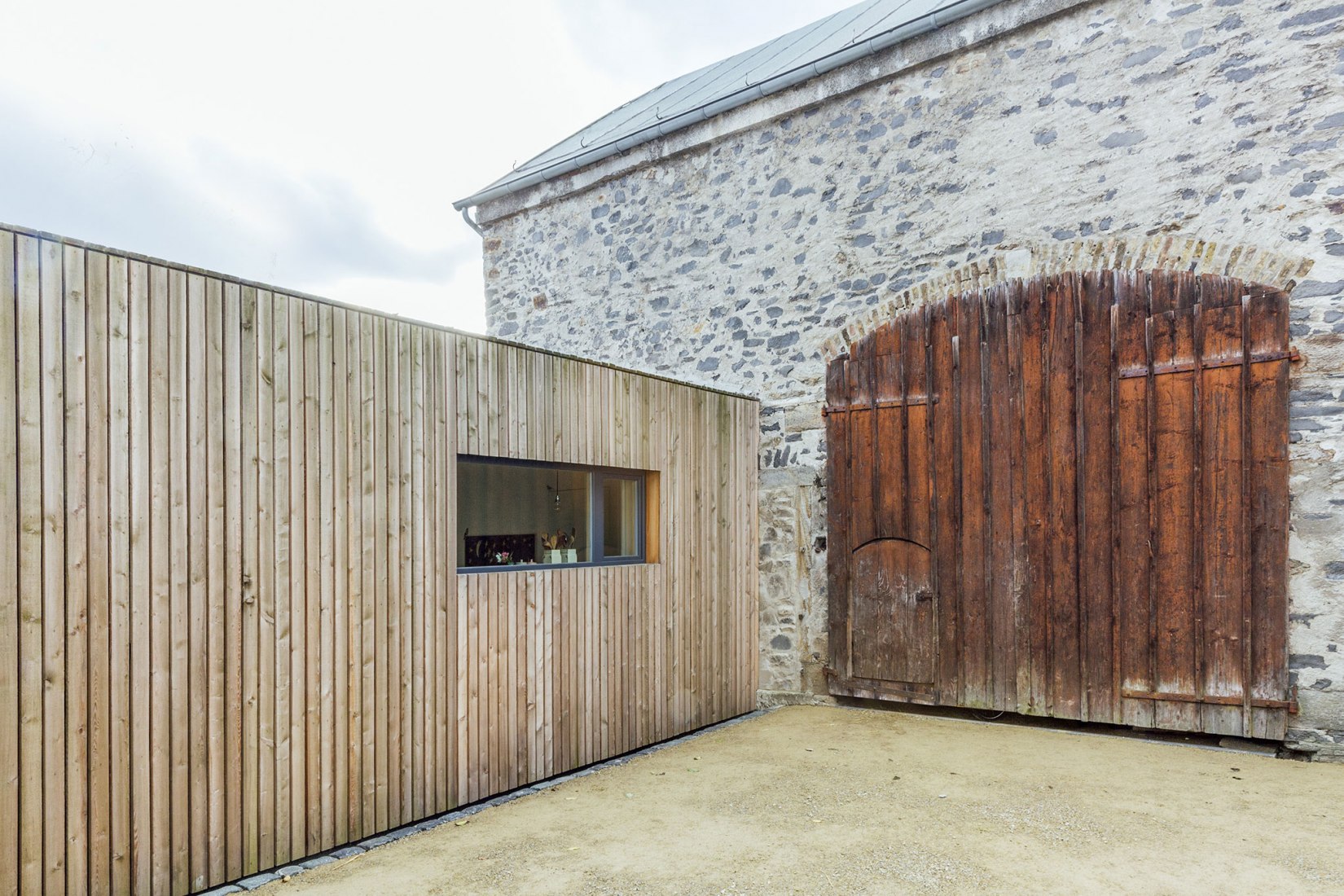 Haus WW by Heltwerk Architekten. Photograph by Fiona Körner