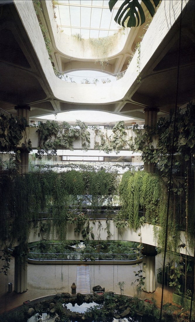 Hotel Las Salinas, Lanzarote, 1973-77 por Fernando Higueras. Imagen © Fundación Fernando Higueras, cortesía Museo ICO. 