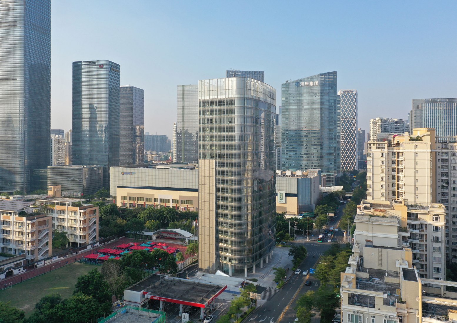 Huitong Hybrid Tower by JKP Architects. Photograph by Wenrui Ye