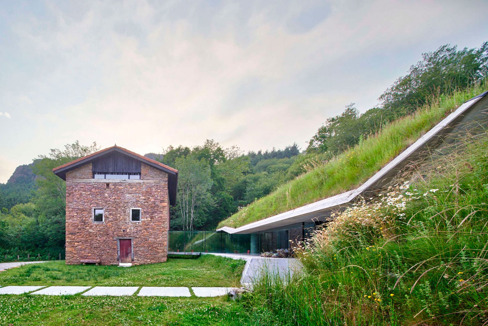 Landaburu Borda Rural House by Jordi Hidalgo Tané. Photograph by José Hevia