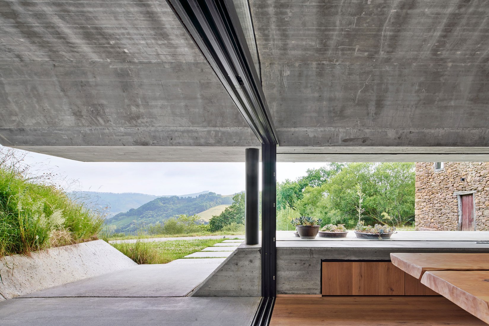 Landaburu Borda Rural House by Jordi Hidalgo Tané. Photograph by José Hevia