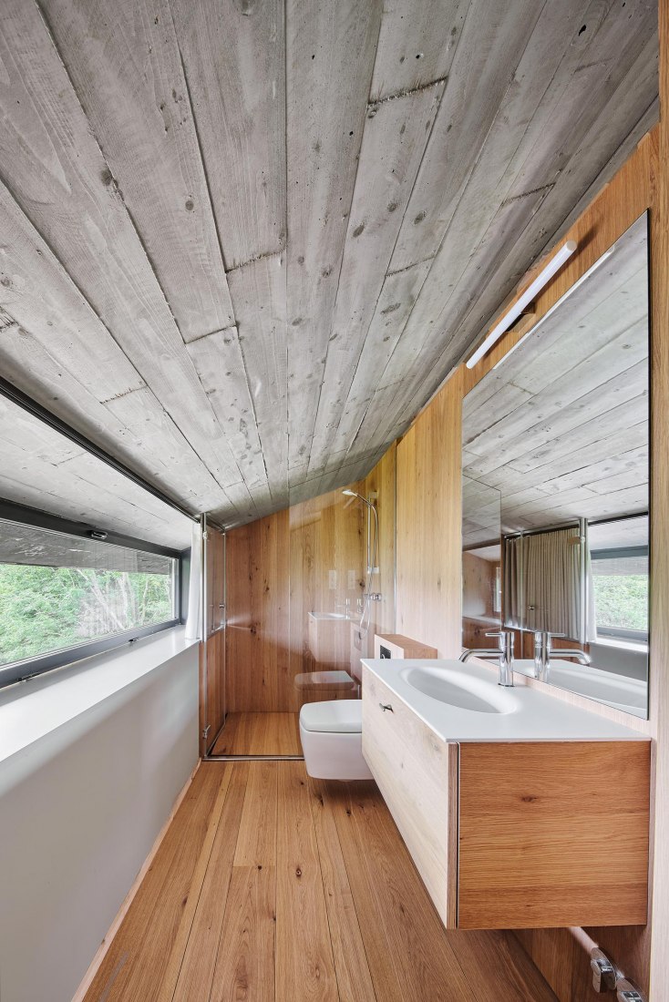 Landaburu Borda Rural House by Jordi Hidalgo Tané. Photograph by José Hevia