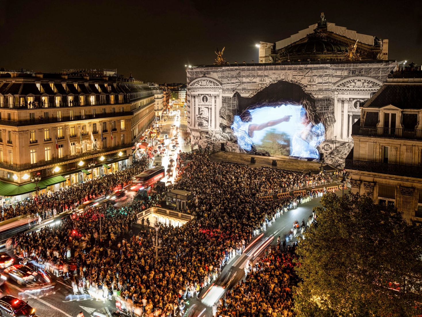 Retour à la Caverne - Acte I by JR, 12 novembre 2023, 21h22. Chiroptera, Performance, Palais Garnier, Paris, France, 2023.