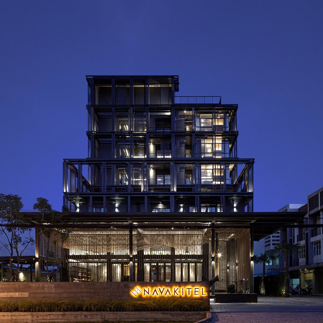 Hotel Navakitel Design por Junsekino Architect. Fotografía por Spaceshift Studio