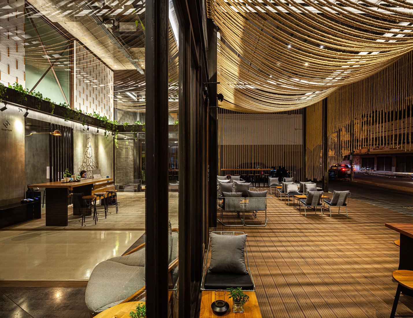 Hotel Navakitel Design por Junsekino Architect. Fotografía por Spaceshift Studio