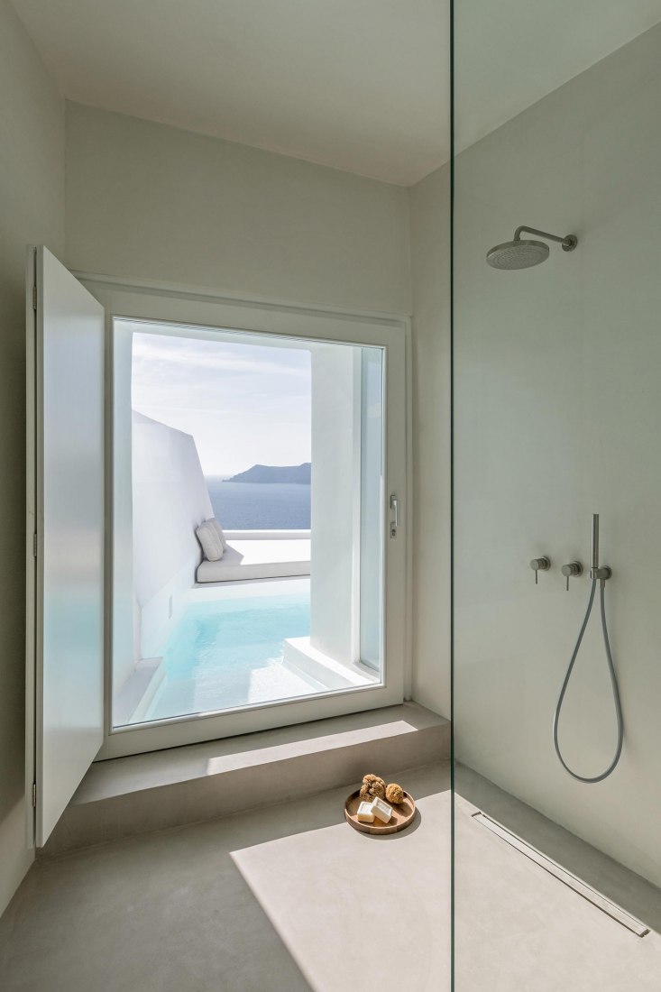 Saint Hotel in Oia by Kapsimalis Architects. Photography by Giorgos Sfakianakis