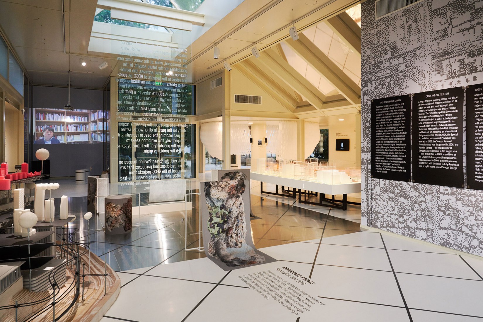Spectres of the State Avant-garde. Korean pavilion for the Biennale Architettura di Venezia 2018. Photograph courtesy of Biennale di Venezia 2018