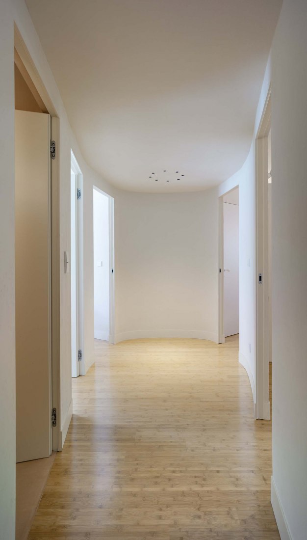 Casa Mo por Laura Ortín Arquitectura. Fotografía por David Frutos.