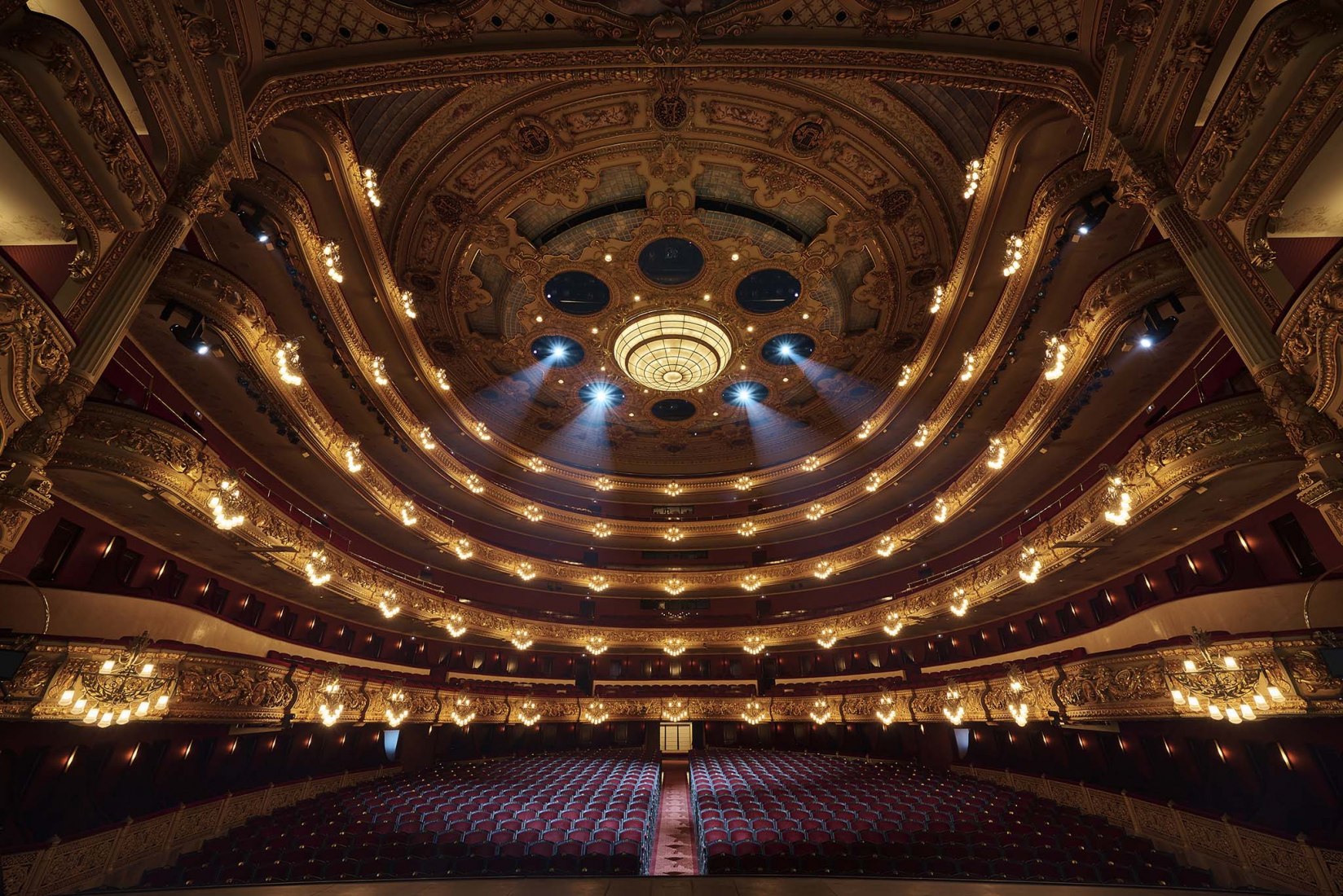 175 years of the Gran Teatro del Liceo de Barcelona. Photograph by Paco Amate
