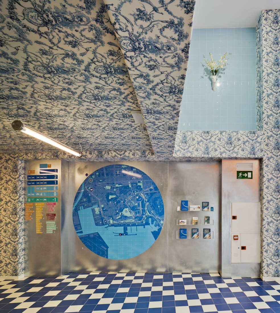 Loop inn Hostel Cartagena by Martin Lejarraga Oficina de Arquitectura. Photograph by David Frutos