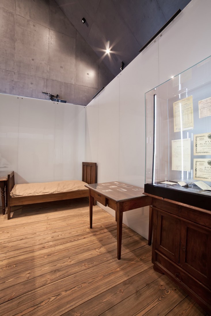 Vista interior del Museo de la Familia Ulma por Nizio Design International. Fotografía © L.Kwartowicz. Imagen cortesía de Nizio Design International.