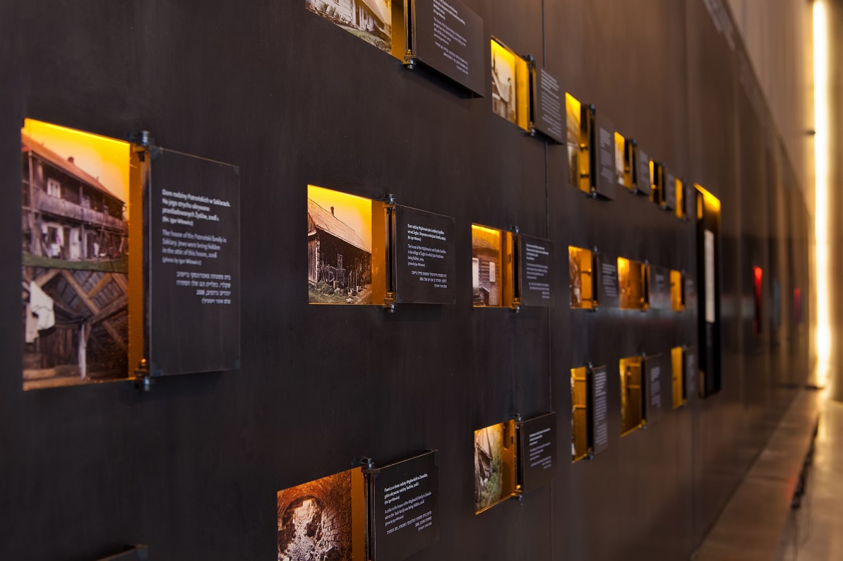 Muestra de la exposición del Museo de la Familia Ulma por Nizio Design International. Fotografía © L.Kwartowicz. Imagen cortesía de Nizio Design International.